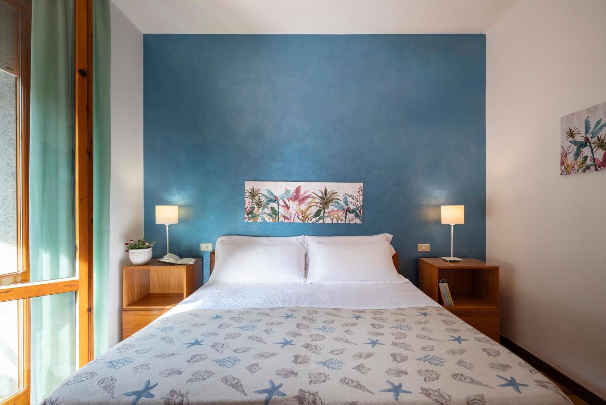 Hotel Parco Dei Pini - 100Mt Dal Mare Фоллоніка Екстер'єр фото