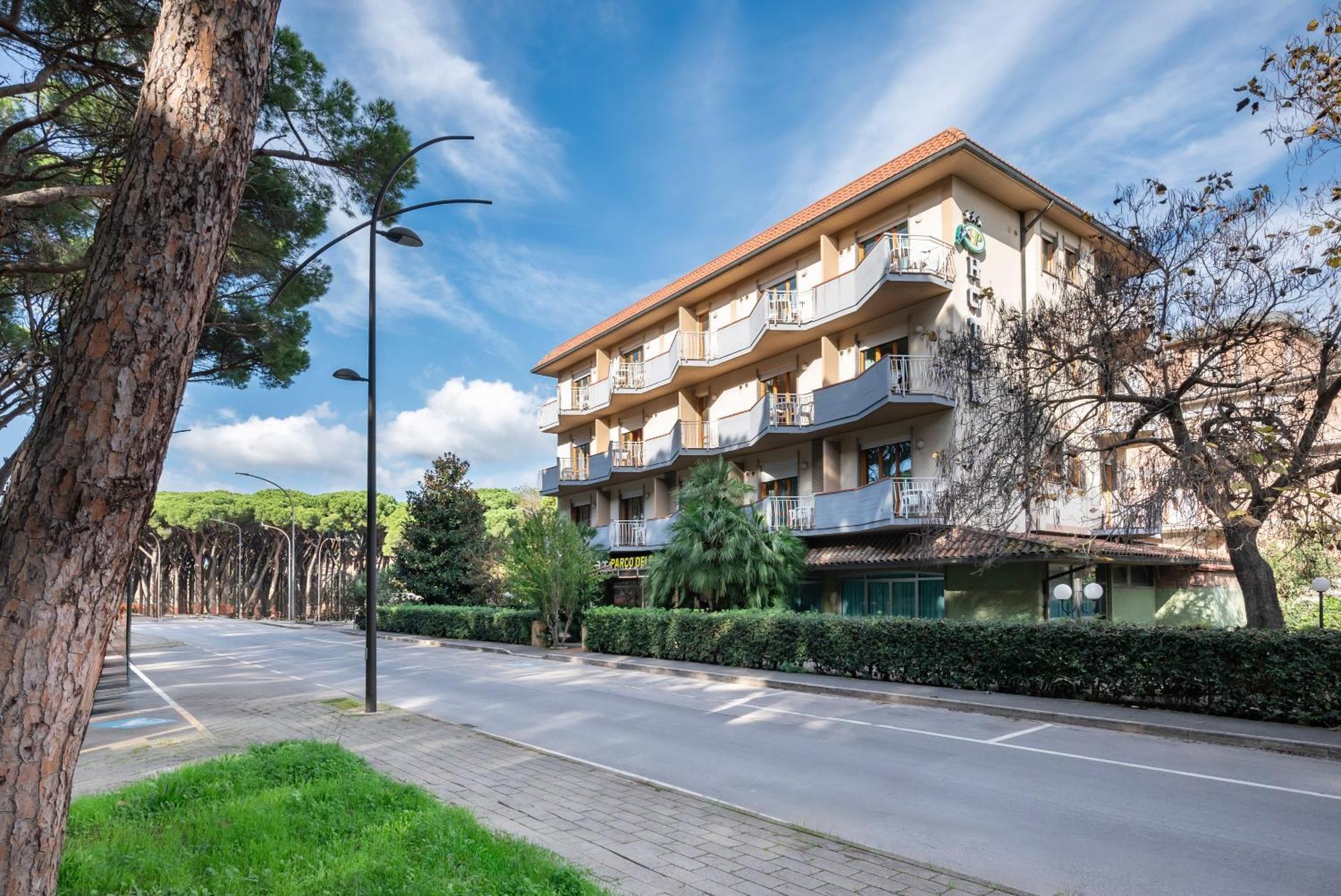 Hotel Parco Dei Pini - 100Mt Dal Mare Фоллоніка Екстер'єр фото